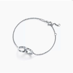 Tiffany & Co. Interlocking Circles Chain Bracelet!